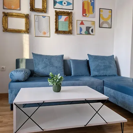 Trendy Center With Free Garage Скопье