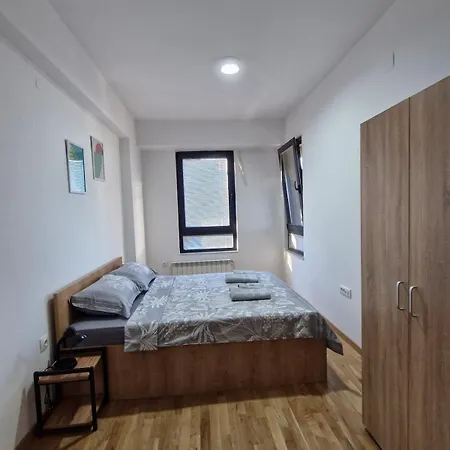Trendy Center With Free Garage Апартаменты Скопье